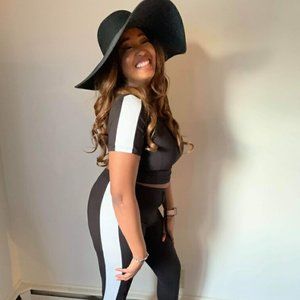 2 PC SET - Crop Top and Joggers Set